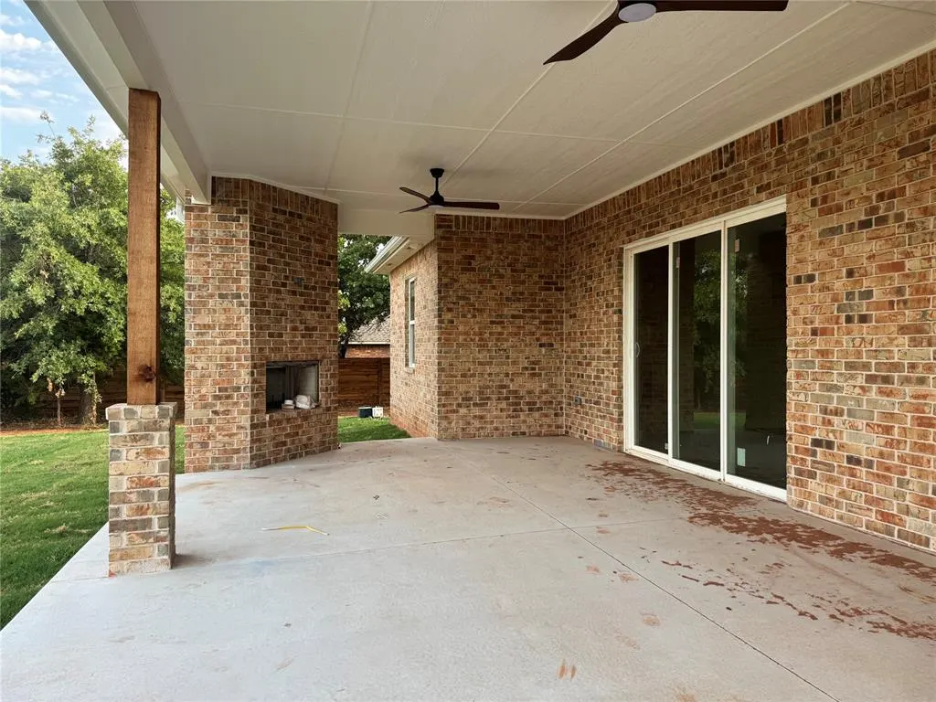 Photo 6 — 1209 Twin Oaks Drive, Blanchard, OK 73010