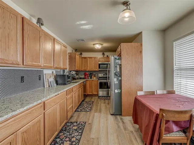Photo 2 — 921 NE 83rd Street, Oklahoma City, OK 73114