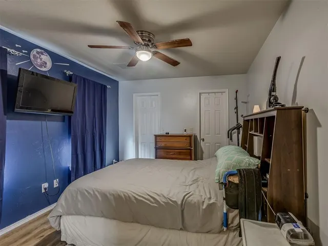 Photo 8 — 921 NE 83rd Street, Oklahoma City, OK 73114