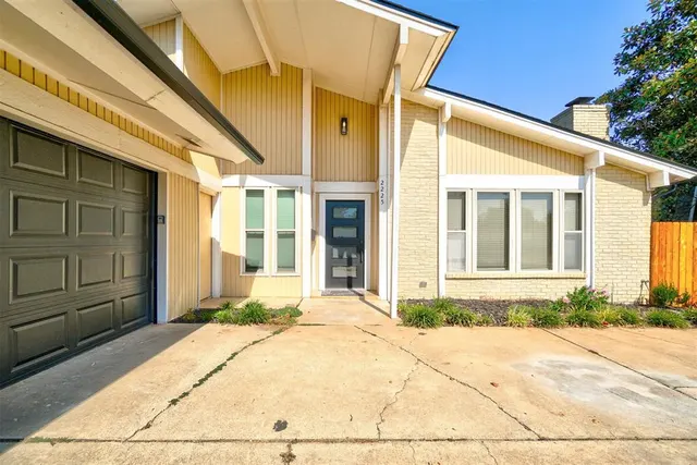 Photo 3 — 2225 NW 114th Street, Oklahoma City, OK 73120