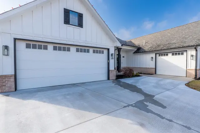 Photo 2 — 2700 Woodlawn Court, Shawnee, OK 74804