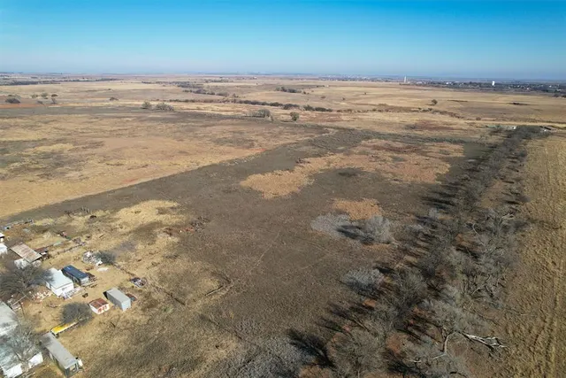 Photo 3 — N 1860 Road, Sayre, OK 73662