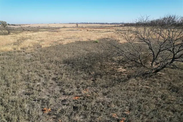 Photo 8 — N 1860 Road, Sayre, OK 73662