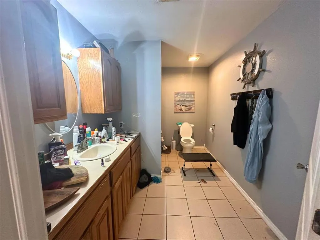 Photo 9 — 802 W Gentry Avenue, Henryetta, OK 74437