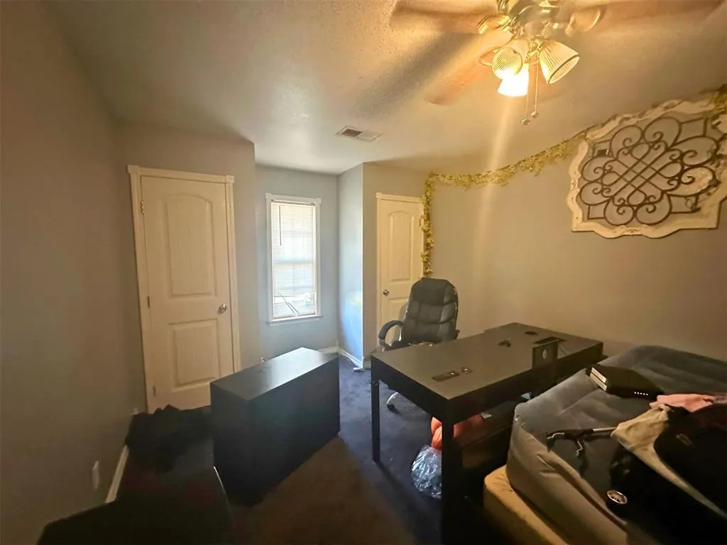 Photo 11 — 802 W Gentry Avenue, Henryetta, OK 74437