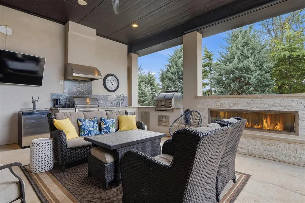 Photo 3 — 348 Saint Claire Drive, Edmond, OK 73025