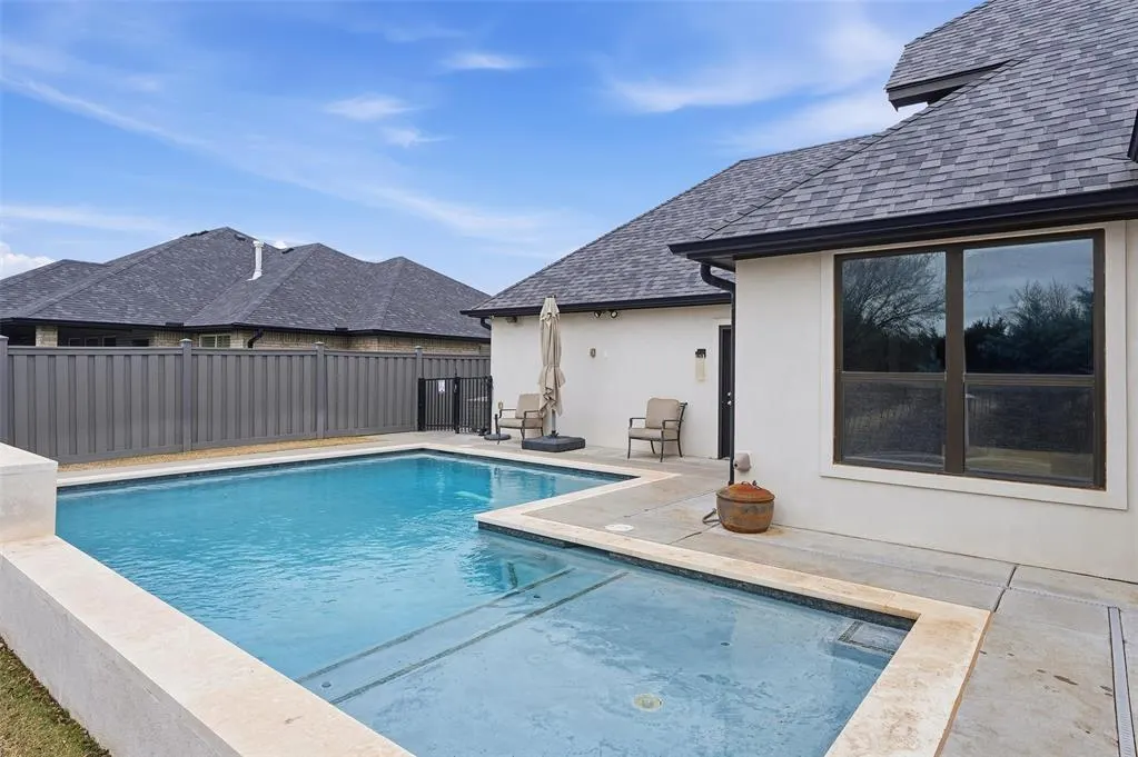 Photo 4 — 348 Saint Claire Drive, Edmond, OK 73025