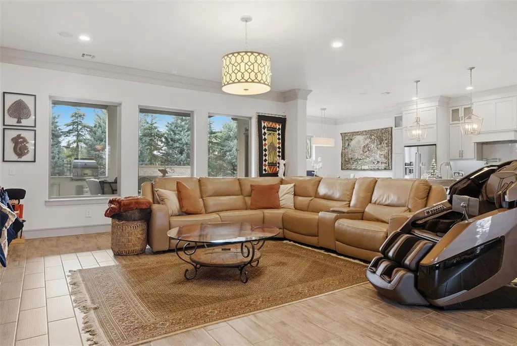 Photo 10 — 348 Saint Claire Drive, Edmond, OK 73025