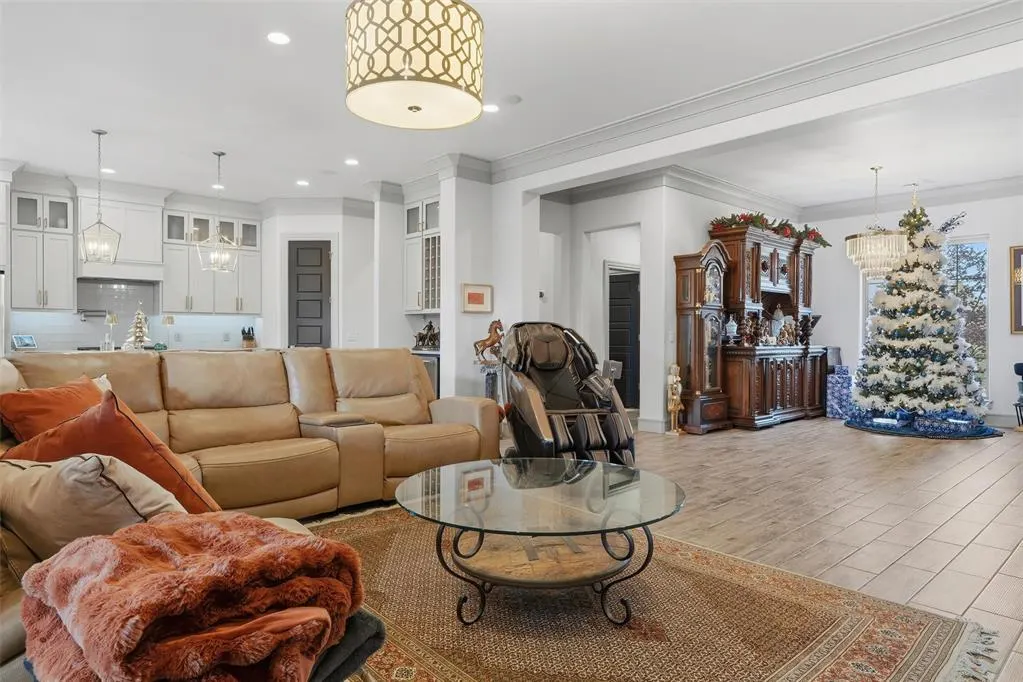 Photo 12 — 348 Saint Claire Drive, Edmond, OK 73025