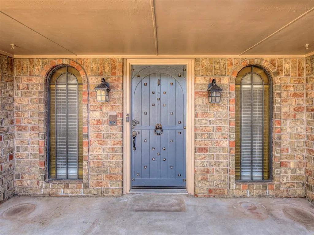 Photo 2 — 9908 S Youngs Lane, Oklahoma City, OK 73159