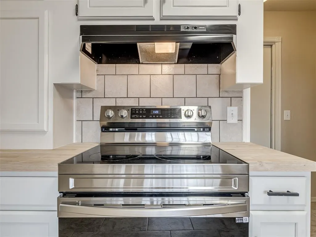 Photo 13 — 9908 S Youngs Lane, Oklahoma City, OK 73159