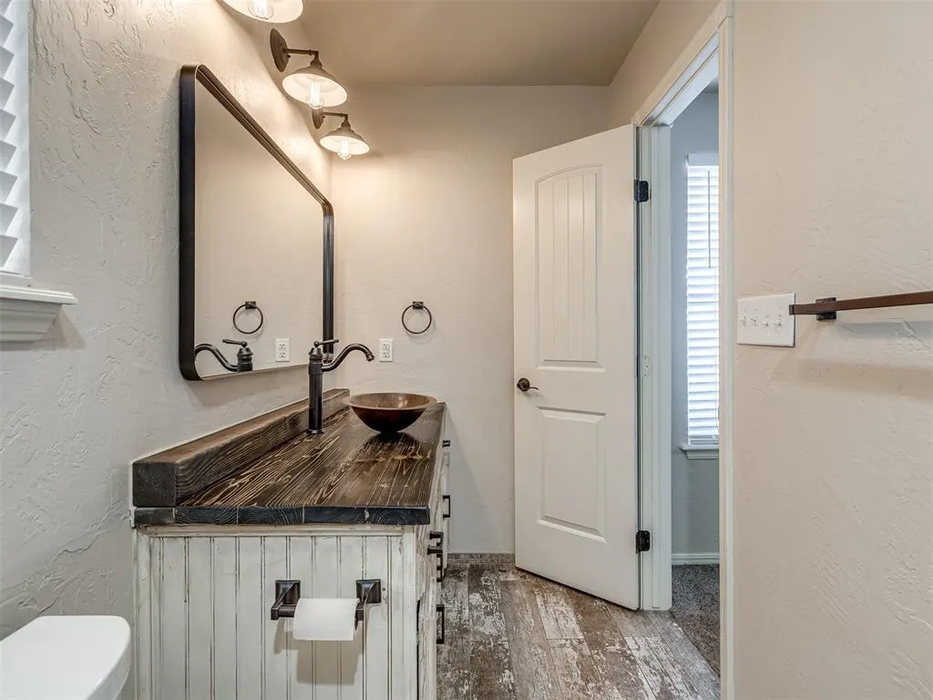 Photo 23 — 9908 S Youngs Lane, Oklahoma City, OK 73159