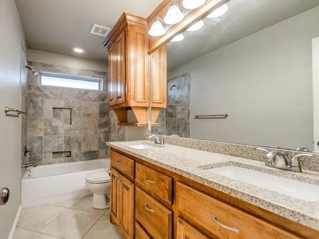 Photo 9 — 2632 SE 7th Street, Moore, OK 73160