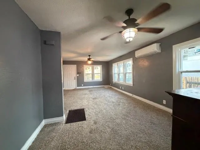Photo 5 — 605 S Reno Avenue, El Reno, OK 73036