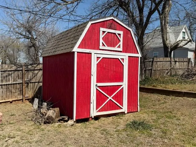 Photo 25 — 605 S Reno Avenue, El Reno, OK 73036