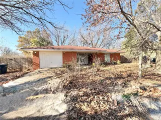 Sold home at 1422 Leona Mitchell Boulevard
