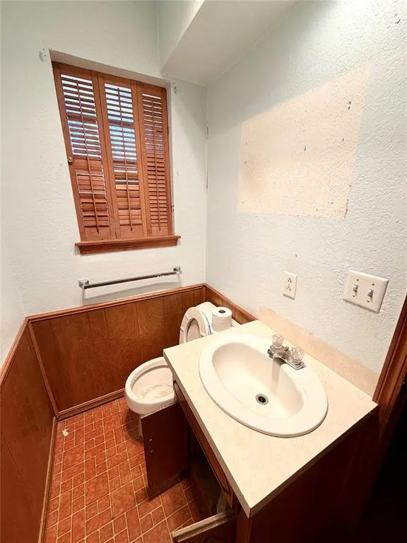 Photo 5 — 1422 Leona Mitchell Boulevard, Enid, OK 73701