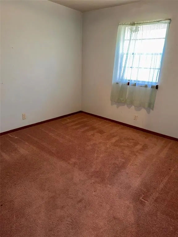 Photo 9 — 1422 Leona Mitchell Boulevard, Enid, OK 73701