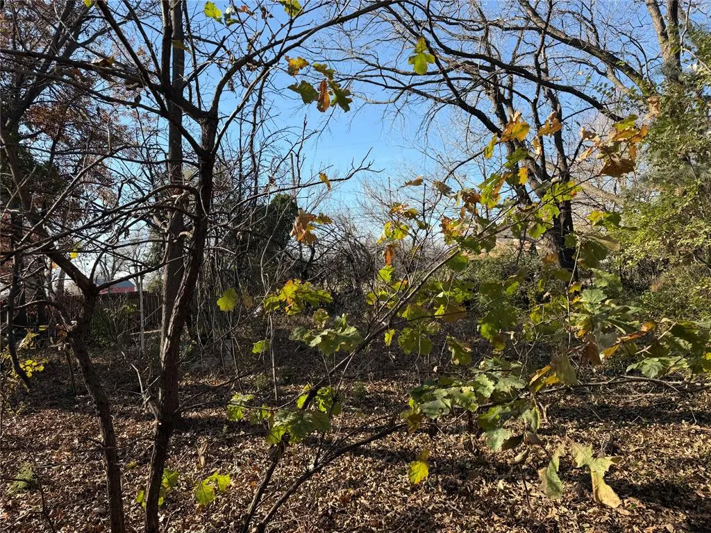 Photo 14 — 1422 Leona Mitchell Boulevard, Enid, OK 73701