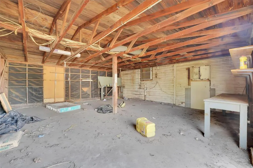 Photo 29 — 705 E Cleveland Street, Mangum, OK 73554