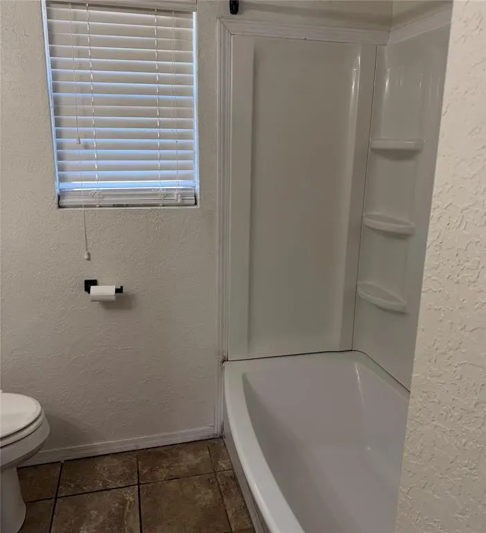 Photo 6 — 1125 Blackstone Avenue, Clinton, OK 73601