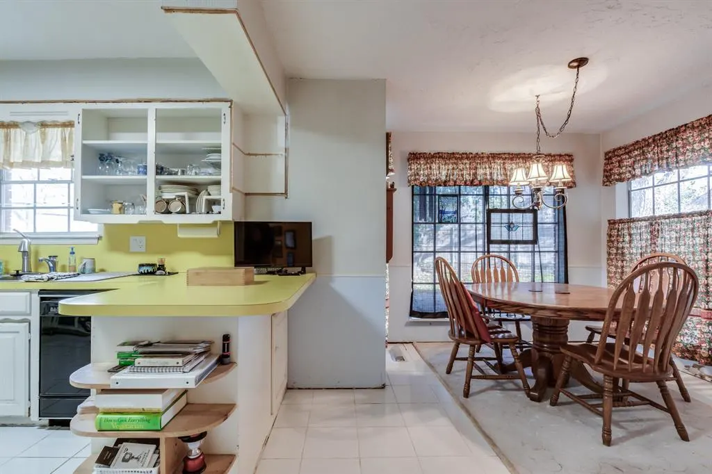 Photo 8 — 1421 Pheasant Run Court, Norman, OK 73072