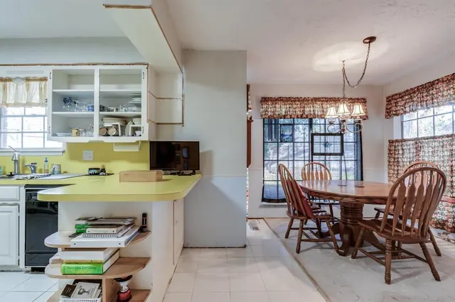 Photo 8 — 1421 Pheasant Run Court, Norman, OK 73072