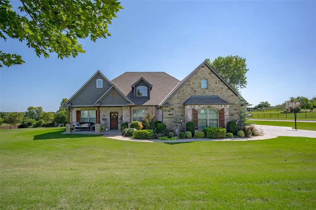 Front exterior — 1626 High Ridge Drive, Blanchard, OK 73010