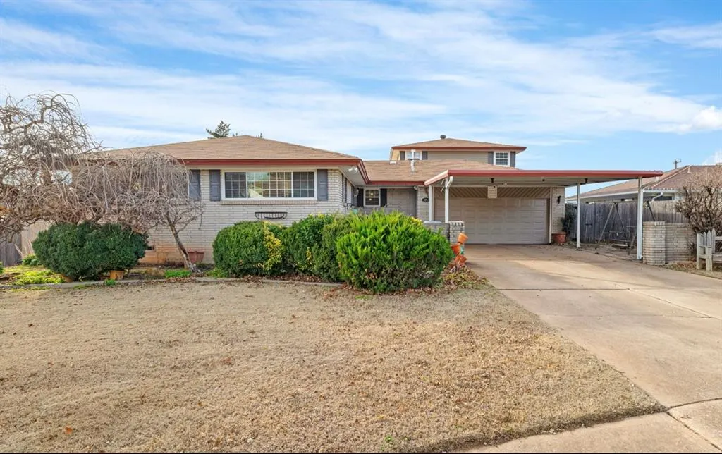 Photo 4 — 3211 Hilltop Road, Midwest City, OK 73110