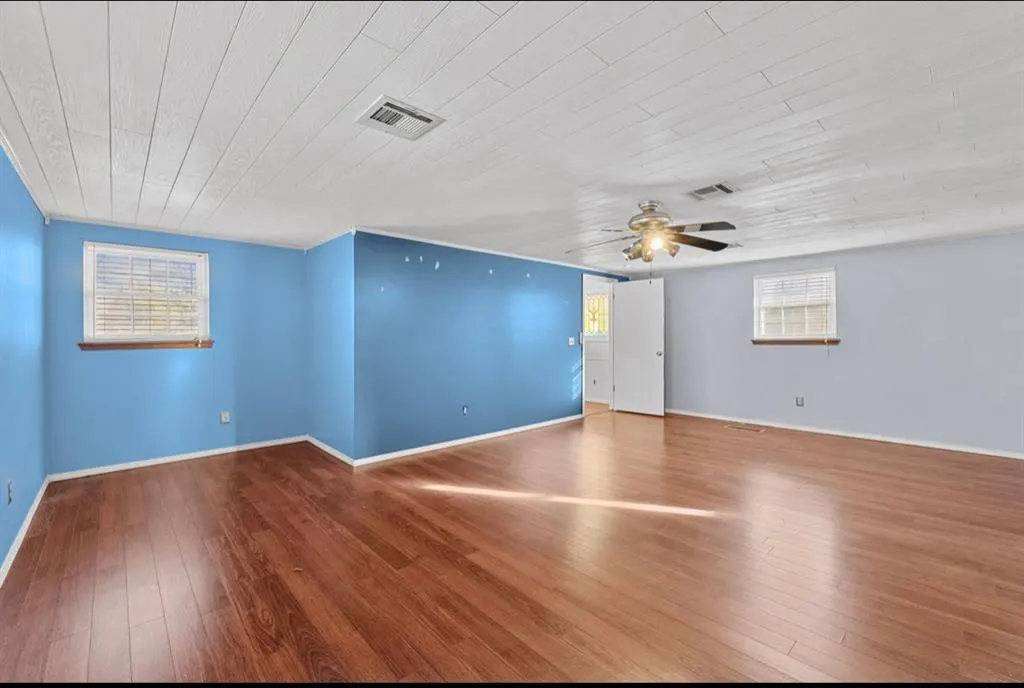 Photo 15 — 3211 Hilltop Road, Midwest City, OK 73110