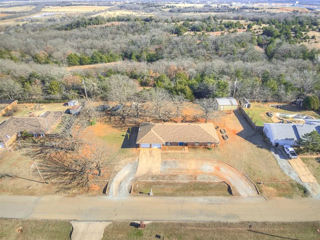 Front exterior — 112 Key Drive, Wellston, OK 74881