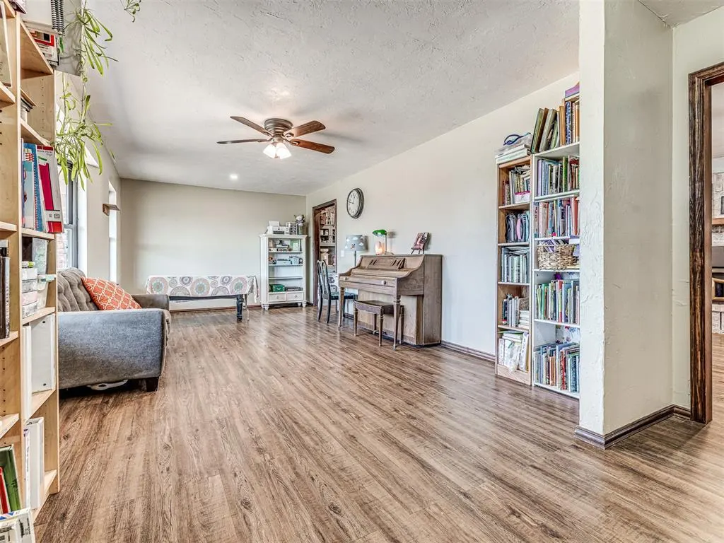 Photo 7 — 112 Key Drive, Wellston, OK 74881