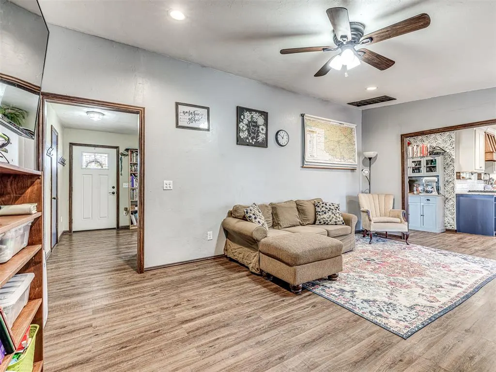 Photo 14 — 112 Key Drive, Wellston, OK 74881