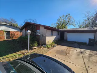 Sold home at 348 NW 86th Street