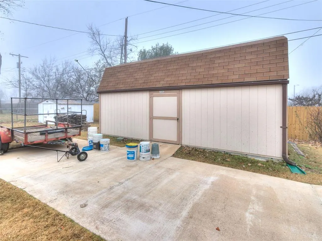 Photo 8 — 2625 N Hammond Avenue, Oklahoma City, OK 73127