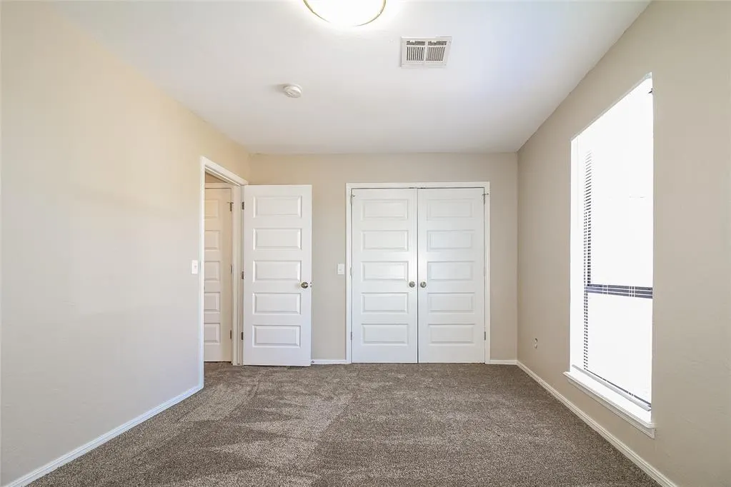 Photo 6 — 1102 Swan Lake Road, Edmond, OK 73003