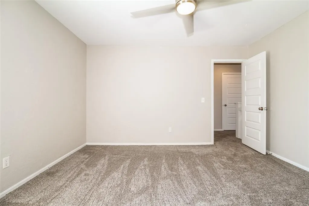 Photo 12 — 1102 Swan Lake Road, Edmond, OK 73003