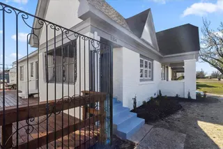 Sold home at 1104 NW 44TH Street