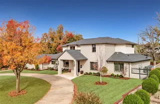 Sold home at 2525 Pembroke Terrace