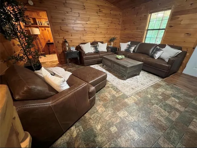 Photo 5 — 150 Mahi Road, Hochatown, OK 74728