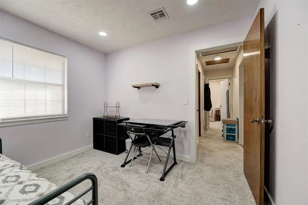 Photo 25 — 702 N 17th Street, Guthrie, OK 73044