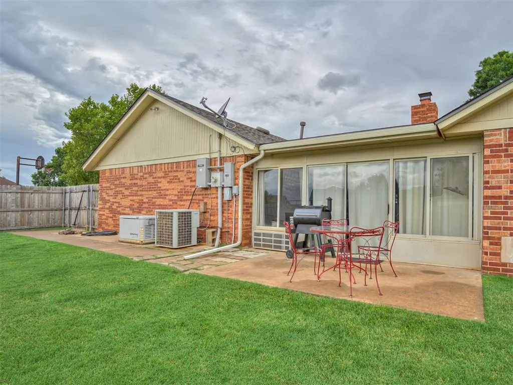 Photo 31 — 619 Hoehner Avenue, Okarche, OK 73762