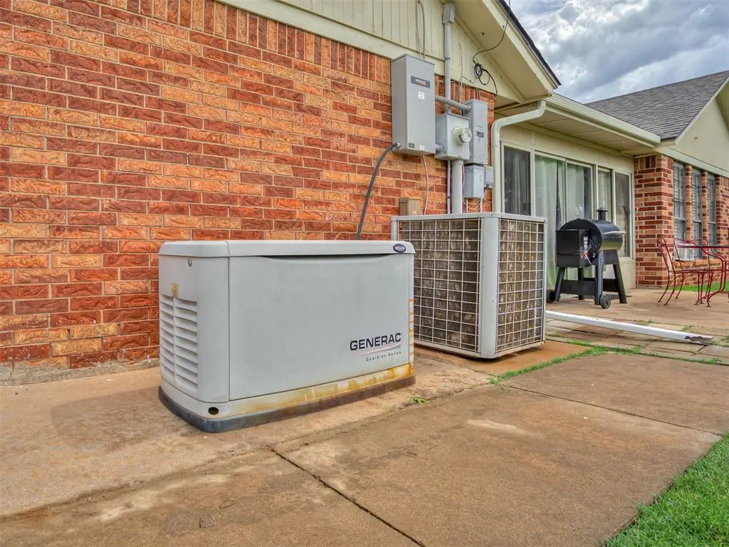 Photo 32 — 619 Hoehner Avenue, Okarche, OK 73762
