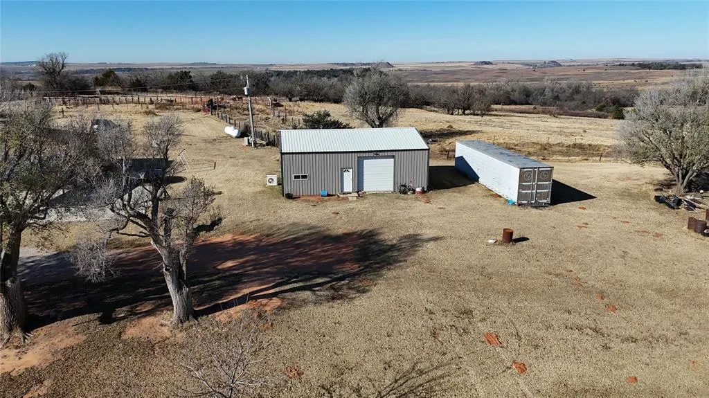 Photo 38 — 8020 County Road 1110, Lookeba, OK 73053