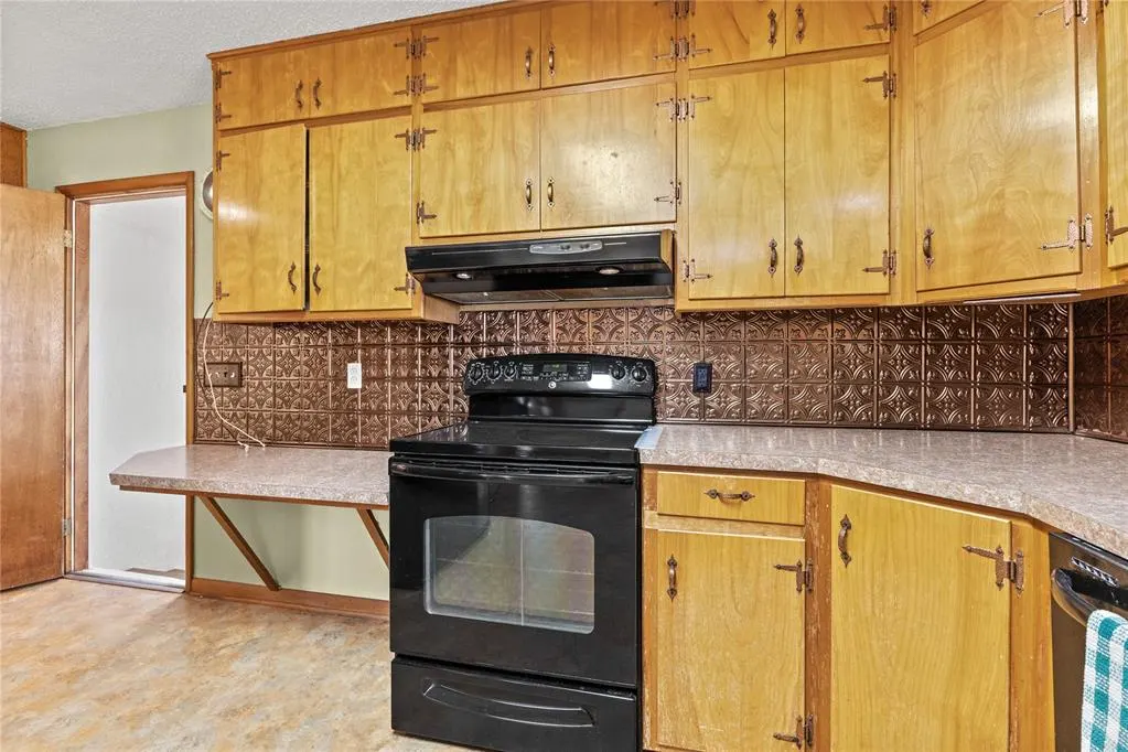 Photo 18 — 8020 County Road 1110, Lookeba, OK 73053