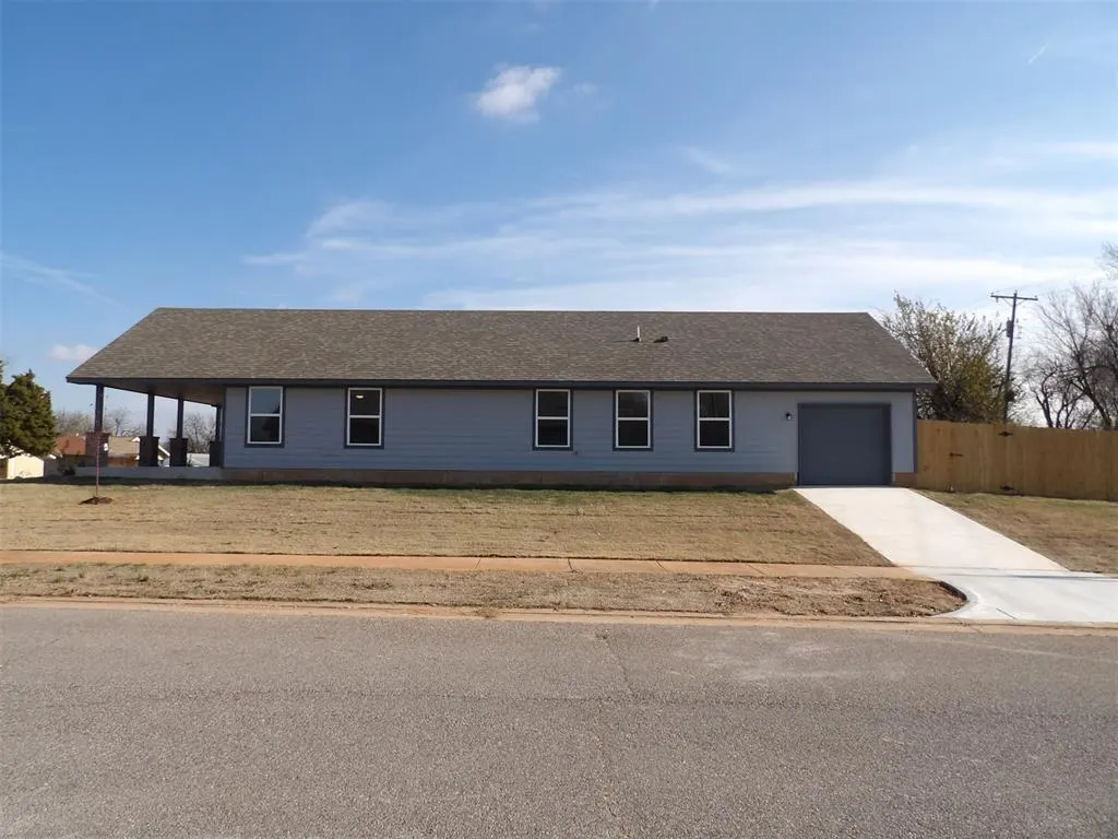 Photo 2 — 1436 NE 12th Street, Oklahoma City, OK 73117