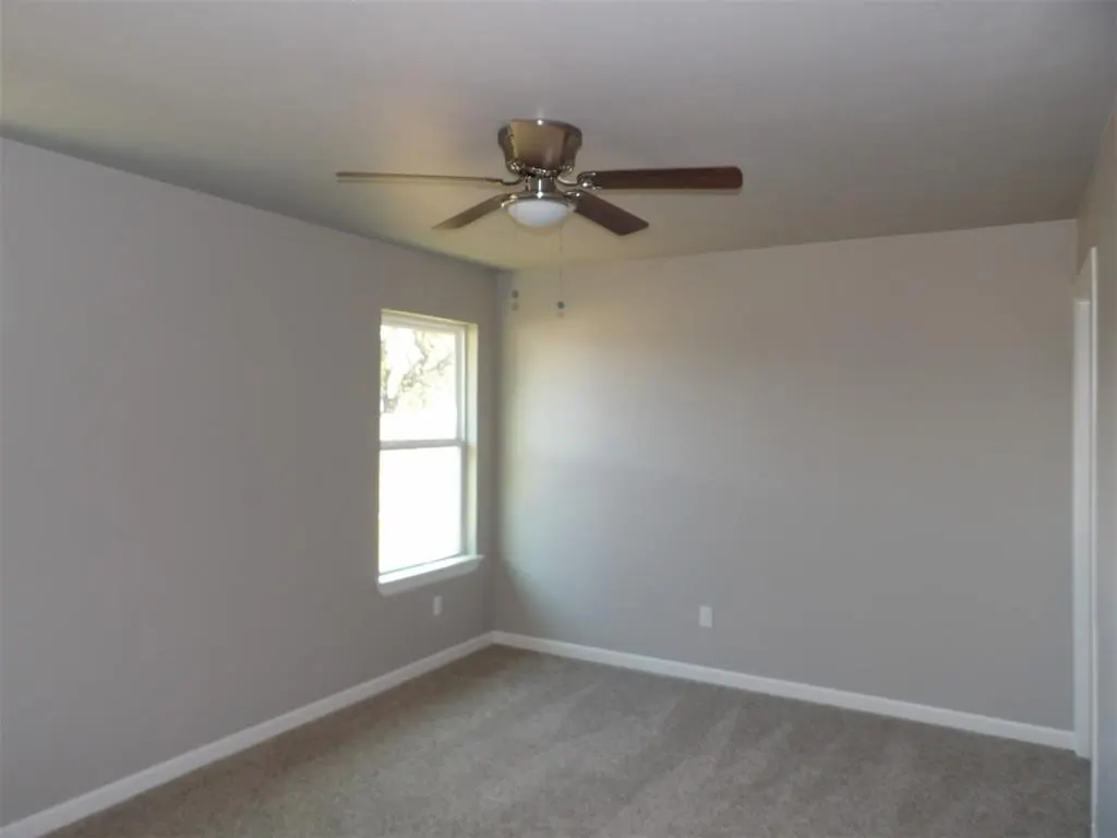 Photo 10 — 1436 NE 12th Street, Oklahoma City, OK 73117