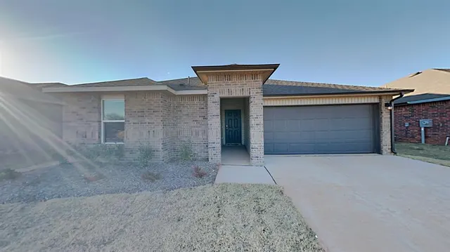Photo 2 — 14217 Babbling Brook Drive, Piedmont, OK 73078