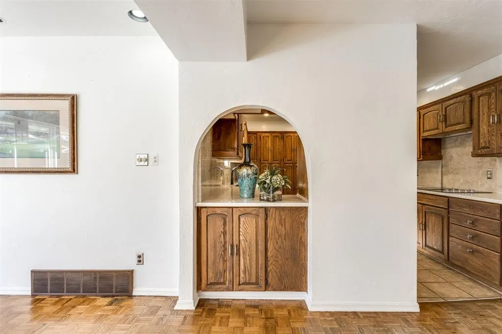 Photo 15 — 3000 Pelham Drive, Oklahoma City, OK 73120