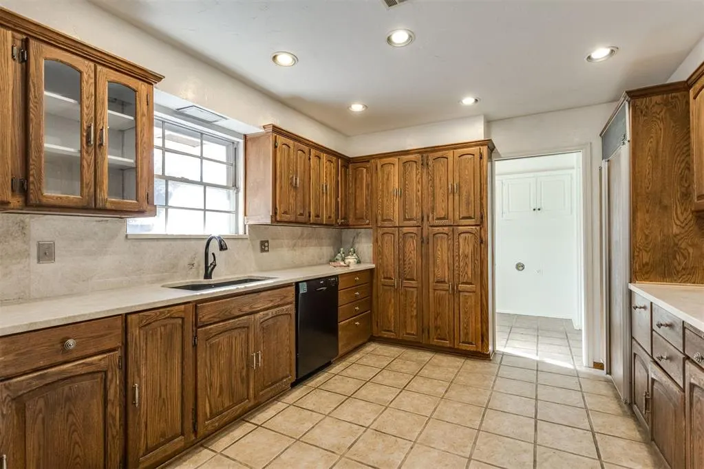 Photo 17 — 3000 Pelham Drive, Oklahoma City, OK 73120